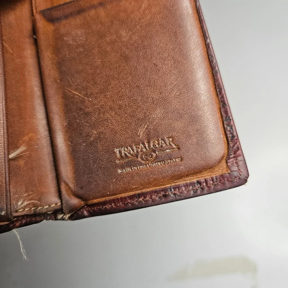 Trafalgar Mens Trifold Wallet Brown Crocodile Embossed‎ Leather USA Made Vintage